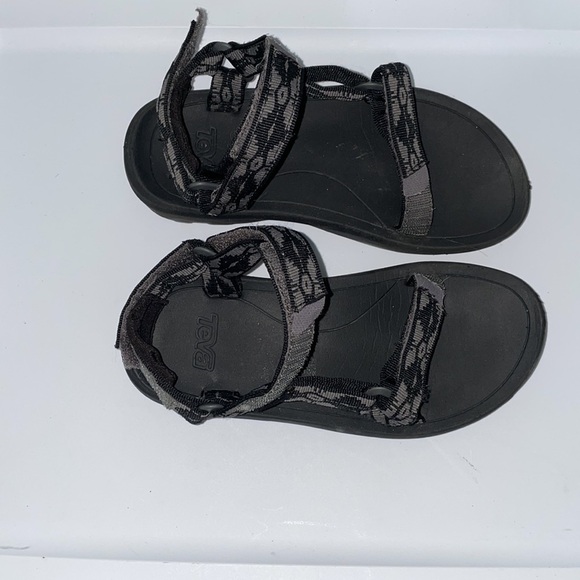 Teva Hurricane Big Kids Size 2 Lightweight Outdoor Sandals - Picture 3 of 6